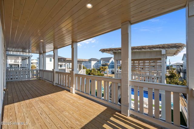 608 S Topsail Drive, Holly Ridge, NC 28445