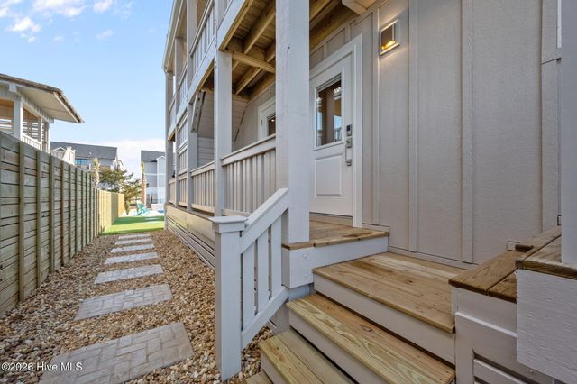 608 S Topsail Drive, Holly Ridge, NC 28445