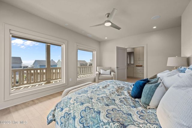 608 S Topsail Drive, Holly Ridge, NC 28445