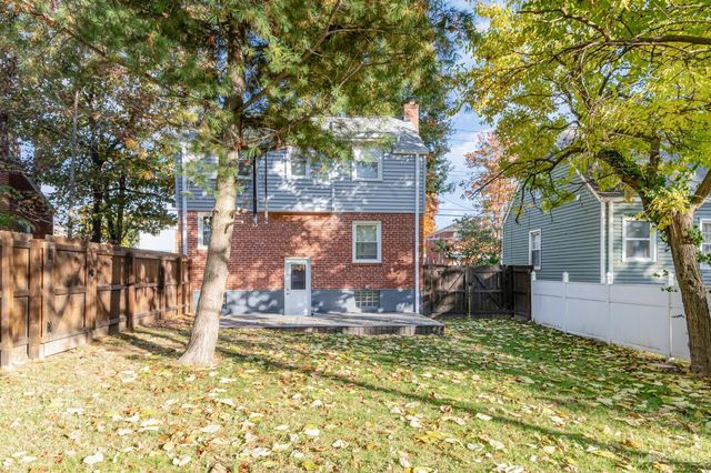 7833 Plainfield Road, Cincinnati, OH 45236