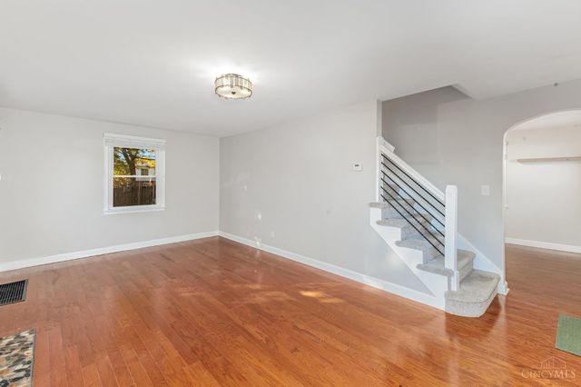 7833 Plainfield Road, Cincinnati, OH 45236