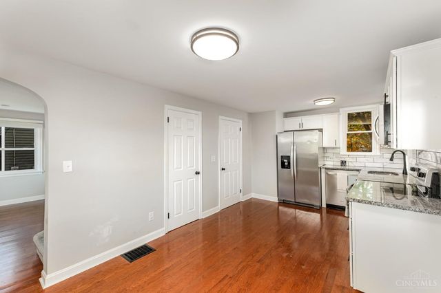 7833 Plainfield Road, Cincinnati, OH 45236