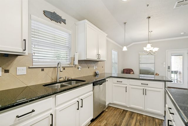 8701 Yosemite, Cross Roads, TX 76227