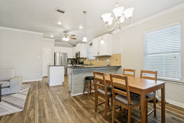 8701 Yosemite, Cross Roads, TX 76227