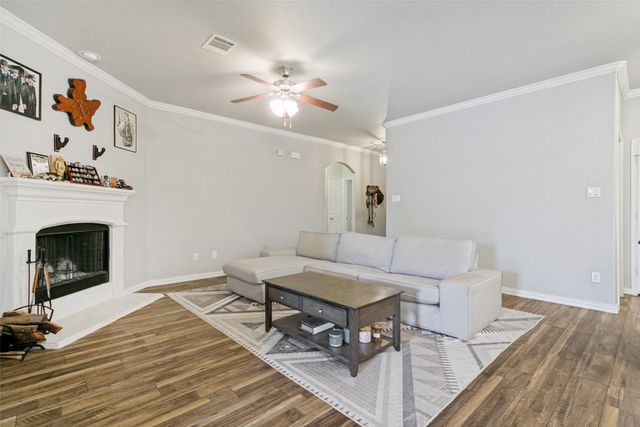 8701 Yosemite, Cross Roads, TX 76227