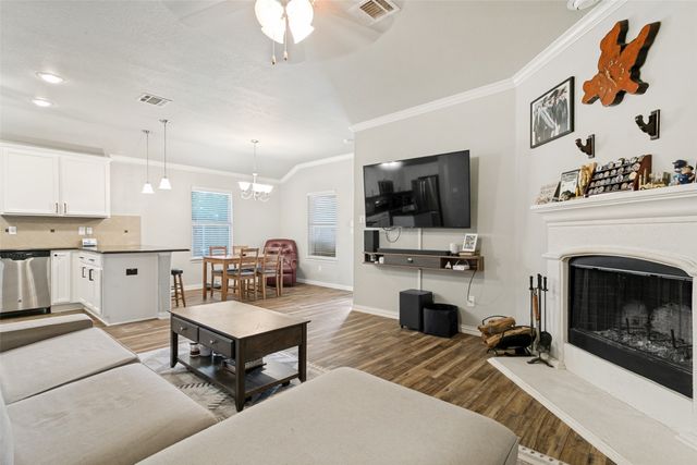 8701 Yosemite, Cross Roads, TX 76227