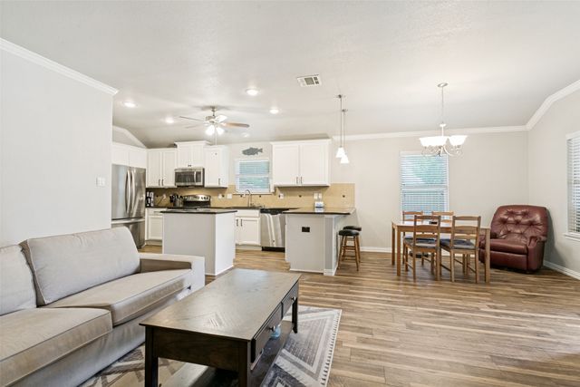8701 Yosemite, Cross Roads, TX 76227