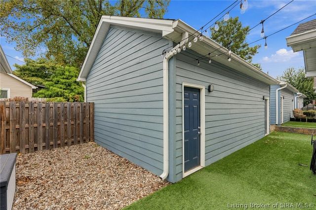 812 Vincennes Street, New Albany, IN 47150