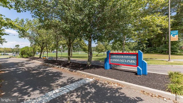 124 ESSEX DR, Sicklerville, NJ 08081