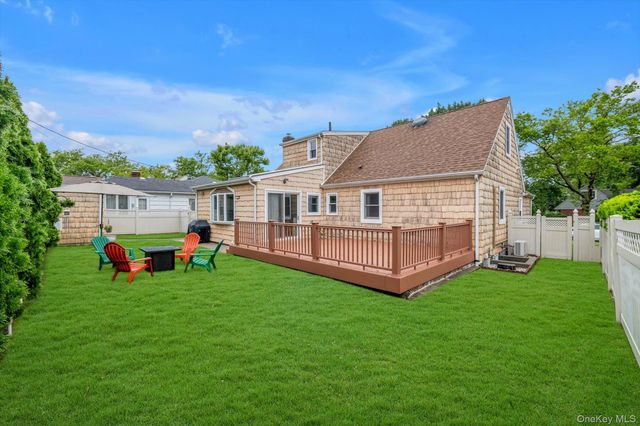 26 Patton Boulevard, New Hyde Park, NY 11040