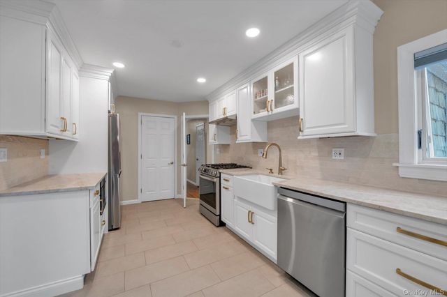 26 Patton Boulevard, New Hyde Park, NY 11040