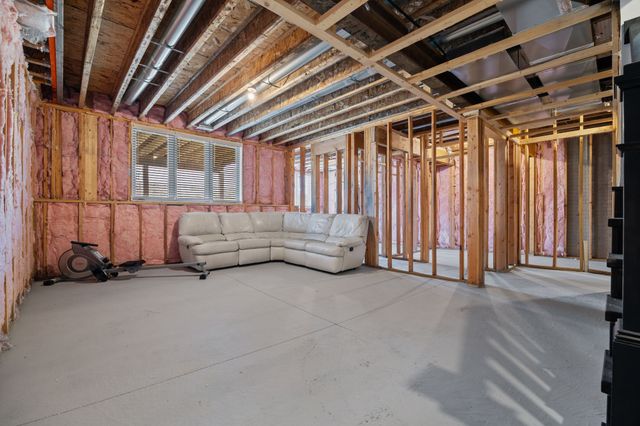 14029 Ridgemont Drive, Urbandale, IA 50323