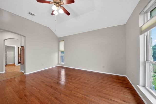 260 Hoof Beat Trail, Kerrville, TX 78028