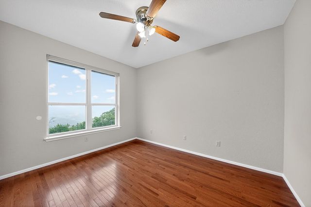 260 Hoof Beat Trail, Kerrville, TX 78028
