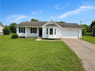 328 Atlantic Ave, Oak Grove, KY 42262