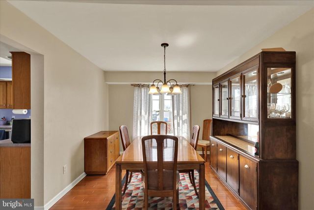 114 EAGLES LN, Reading, PA 19608