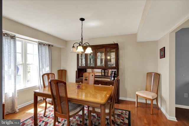 114 EAGLES LN, Reading, PA 19608