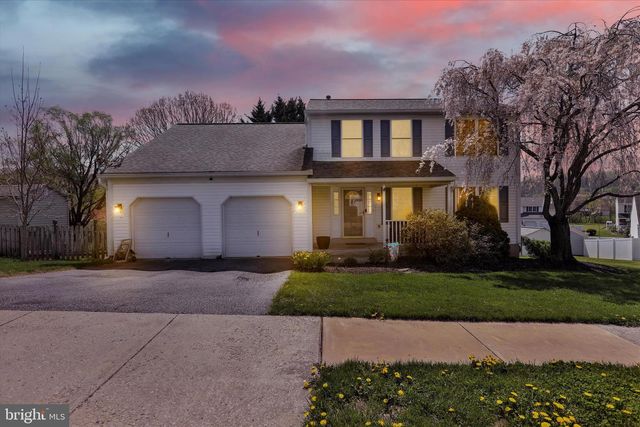 114 EAGLES LN, Reading, PA 19608