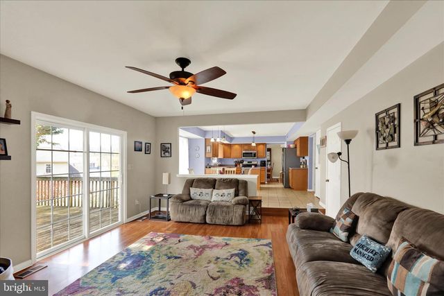 114 EAGLES LN, Reading, PA 19608