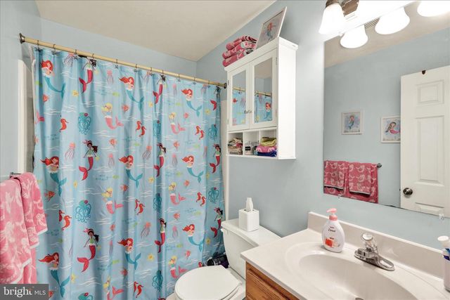 114 EAGLES LN, Reading, PA 19608