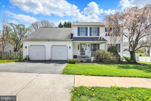 114 EAGLES LN, Reading, PA 19608