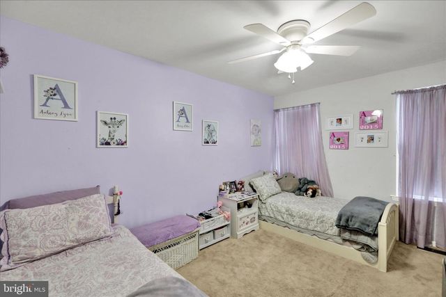 114 EAGLES LN, Reading, PA 19608
