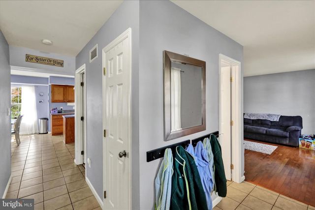 114 EAGLES LN, Reading, PA 19608