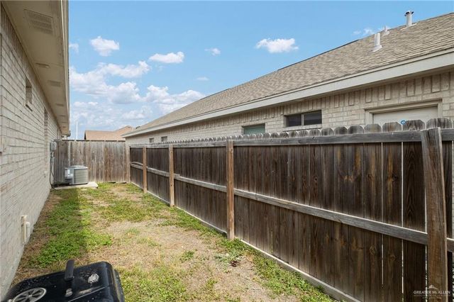 5800 Nightingale Avenue 1, Mission, TX 78573