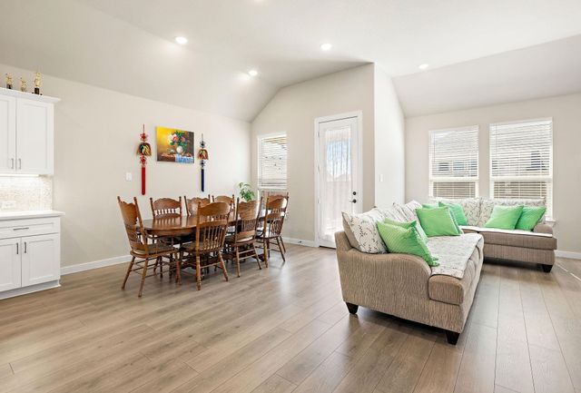 1261 Rio Bravo Road, Justin, TX 76247