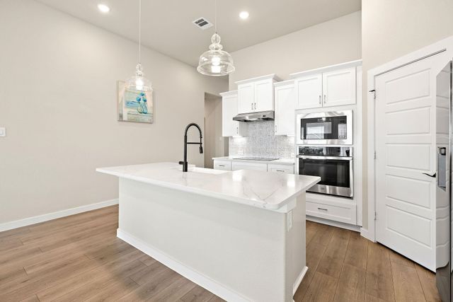 1261 Rio Bravo Road, Justin, TX 76247