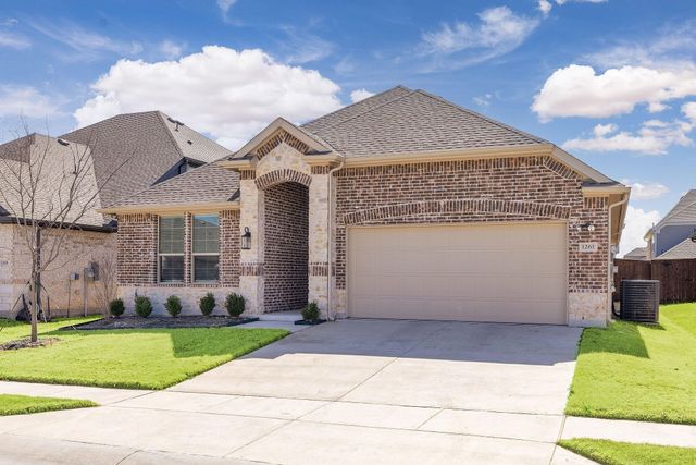 1261 Rio Bravo Road, Justin, TX 76247