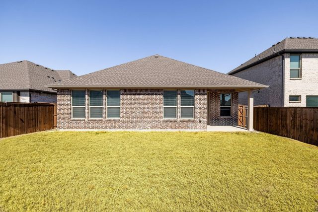 1261 Rio Bravo Road, Justin, TX 76247