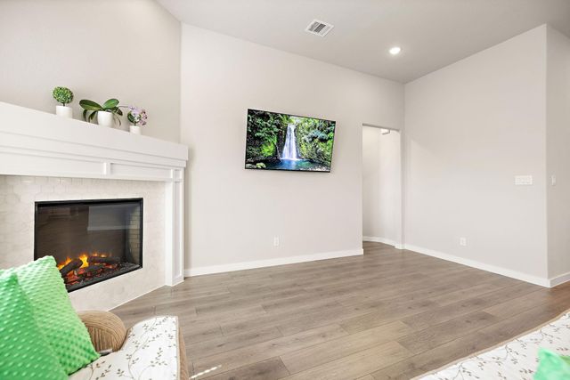 1261 Rio Bravo Road, Justin, TX 76247