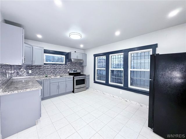 141 Westminster Avenue, Buffalo, NY 14215