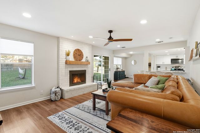 13814 Crested Rise, San Antonio, TX 78217