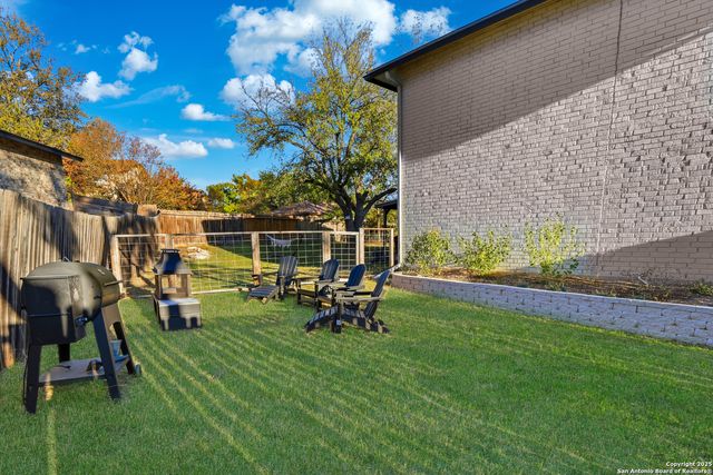 13814 Crested Rise, San Antonio, TX 78217