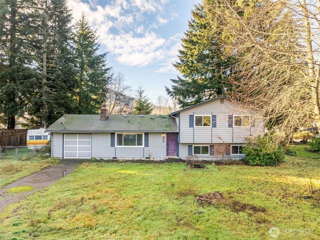 864 Overlook Drive, Morton, WA 98356