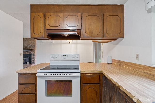 864 Overlook Drive, Morton, WA 98356