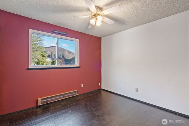 864 Overlook Drive, Morton, WA 98356