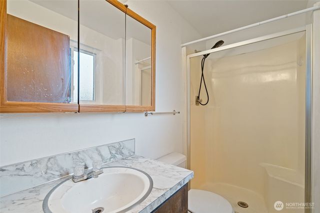 864 Overlook Drive, Morton, WA 98356