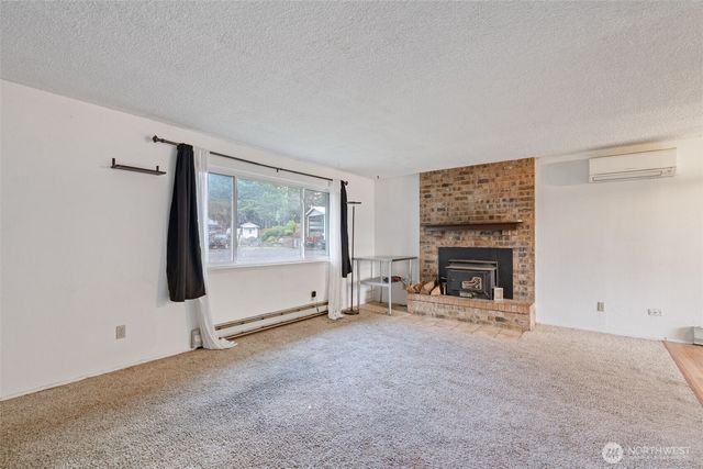 864 Overlook Drive, Morton, WA 98356