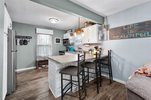 1622 Sherwin Avenue, Eau Claire, WI 54701