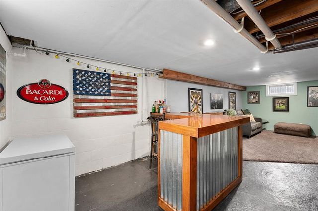 1622 Sherwin Avenue, Eau Claire, WI 54701