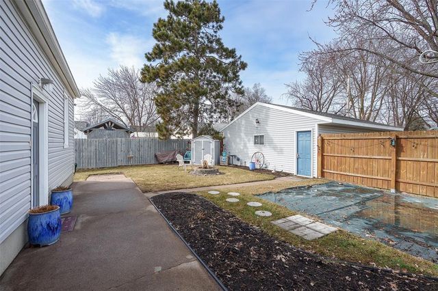 1622 Sherwin Avenue, Eau Claire, WI 54701