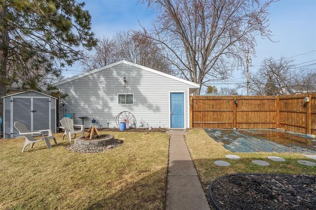 1622 Sherwin Avenue, Eau Claire, WI 54701