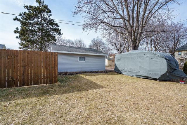 1622 Sherwin Avenue, Eau Claire, WI 54701