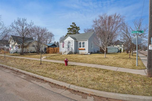 1622 Sherwin Avenue, Eau Claire, WI 54701