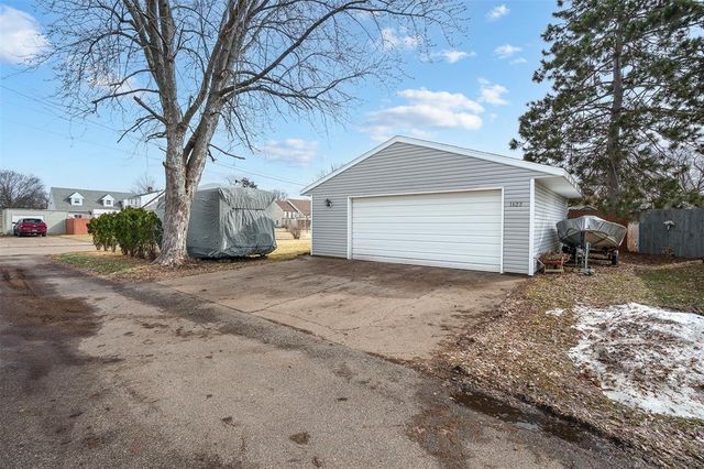 1622 Sherwin Avenue, Eau Claire, WI 54701
