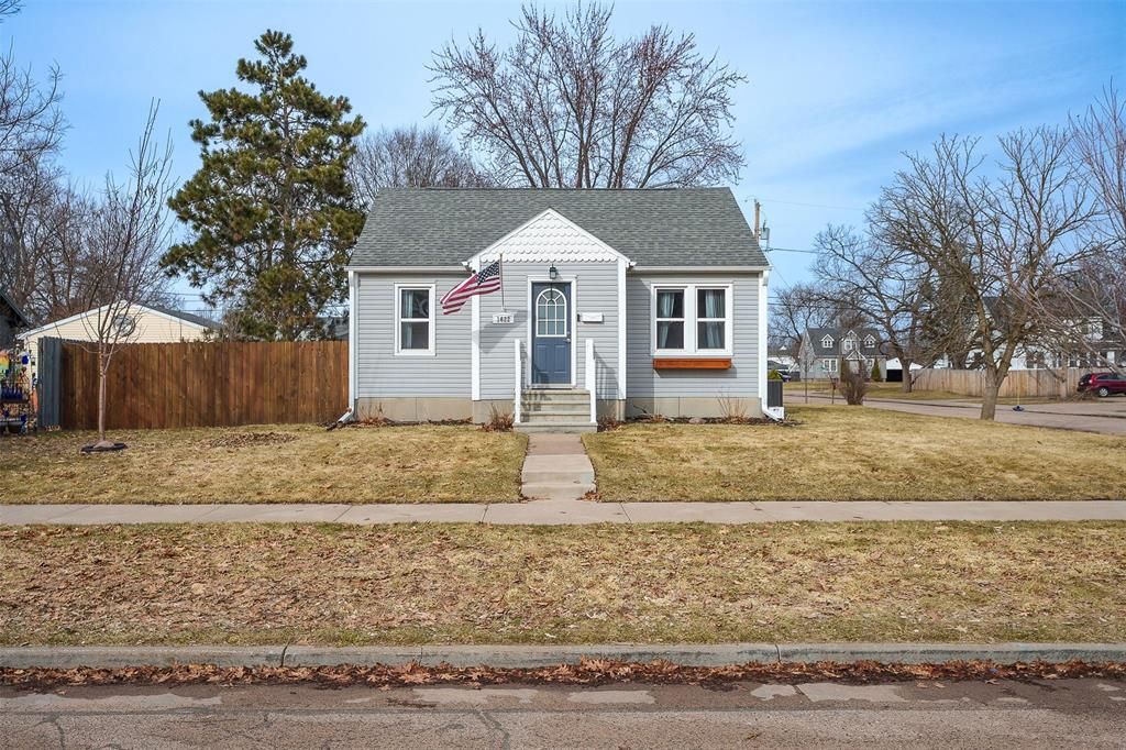 1622 Sherwin Avenue, Eau Claire, WI 54701