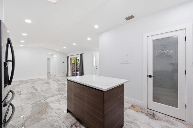 1701 Mariners Cove, Fort Pierce, FL 34950